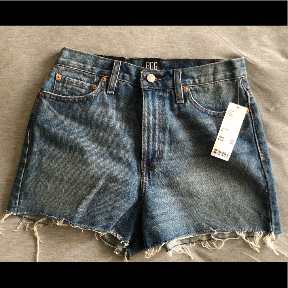 BDG Girlfriend High-Waisted Denim Short - 28 NWT